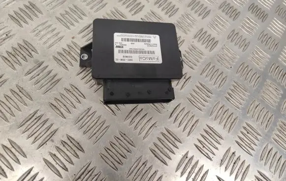 Volvo S80 Hand brake control module 31318610