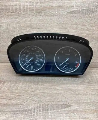 BMW 5 E60 E61 Speedometer (instrument cluster) 9177262 110080213 939