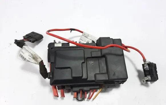 Volvo XC70 Fuse module 31337183 30659092