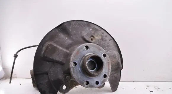 Volkswagen Transporter - Caravelle T5 Front wheel hub 7E0615311B