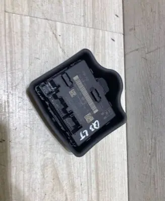 Audi Q3 F3 Door control unit/module 5Q0959595K