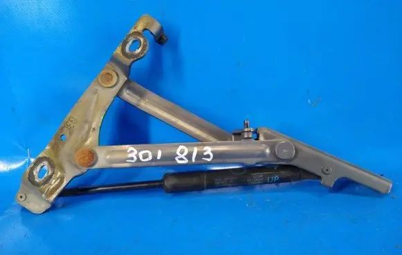 Mazda 6 Tailgate/trunk/boot hinge GS3L52720B