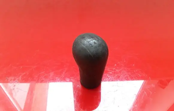 Toyota Yaris Gear lever shifter trim leather/knob NOCODE