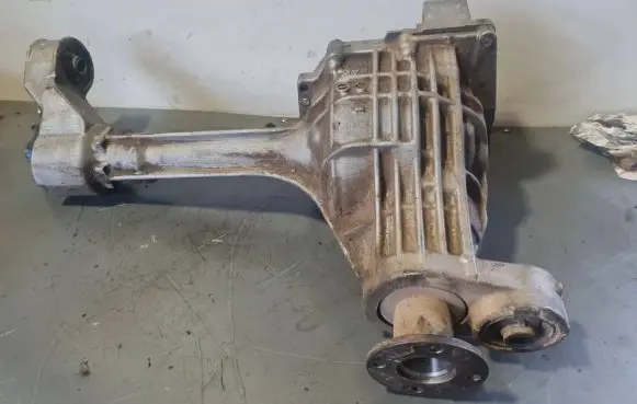 Nissan Navara Front differential Ea011