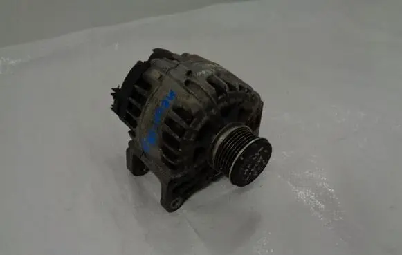 Renault Clio I Generator/alternator 231001318R