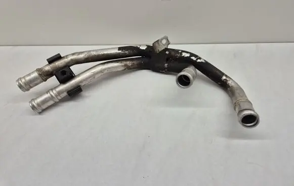 Porsche Cayenne (92A) Engine coolant pipe/hose 7L0815802A
