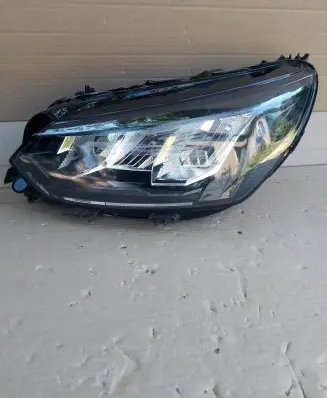 Peugeot 208 Headlight/headlamp 73312209