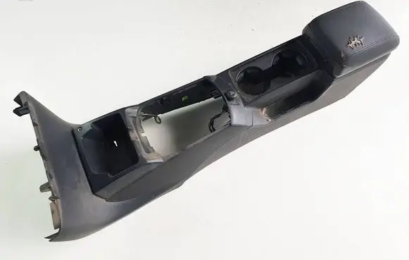 Volvo V50 Center console 
