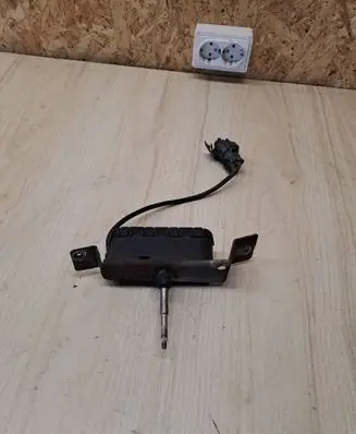 Volvo S60 Headlight wiper motor 