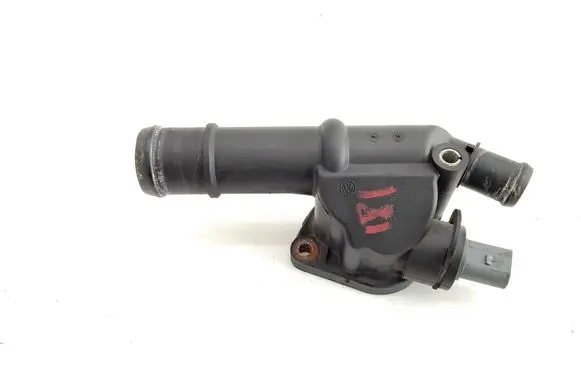 Volkswagen PASSAT B6 Engine coolant pipe/hose 03L121132