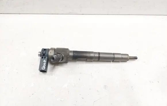 Volkswagen Golf VII Fuel injector 04L130277G 0445110046