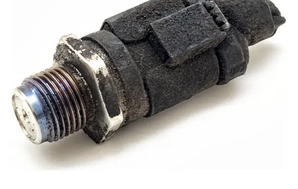 Mercedes-Benz B W245 Fuel pressure sensor A0235455226