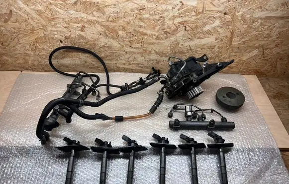 Audi A4 S4 B8 8K Fuel injection system set 059130755E 0445010090 059130277AJ
