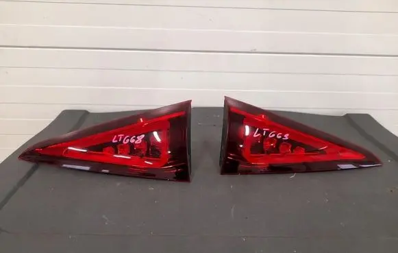 Mercedes-Benz GLE W167 Tailgate rear/tail lights