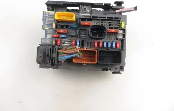 Citroen C4 I Picasso BSM Control unit 9667044880