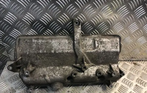 Mercedes-Benz A W169 Rocker cam cover 6400100667