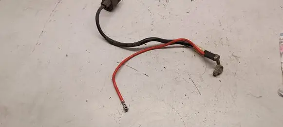 Seat Altea XL Positive cable (battery) 
