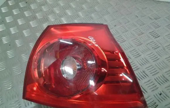 Volkswagen Golf V Rear/tail lights 1K6945096G