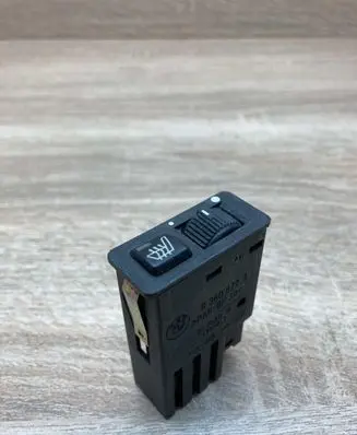 BMW 7 E38 Seat heating switch 8360872