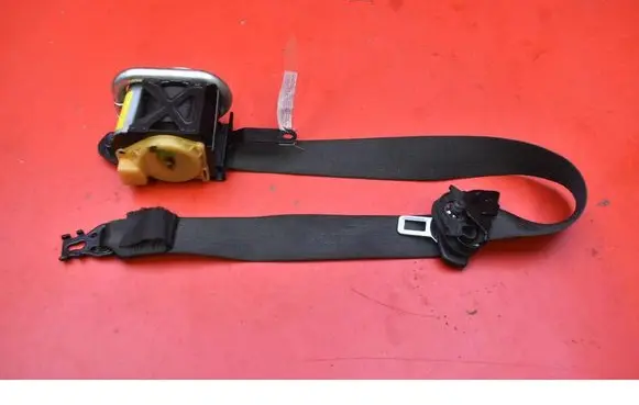 Opel Insignia A Front seatbelt 13303851
