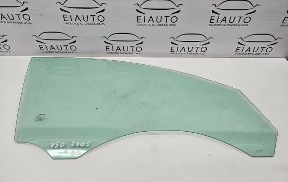 Volvo V50 Front door window glass four-door 43R001105 E000186