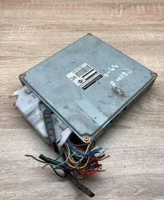 Nissan Primera Engine control unit/module ECU MEC20520 A11116