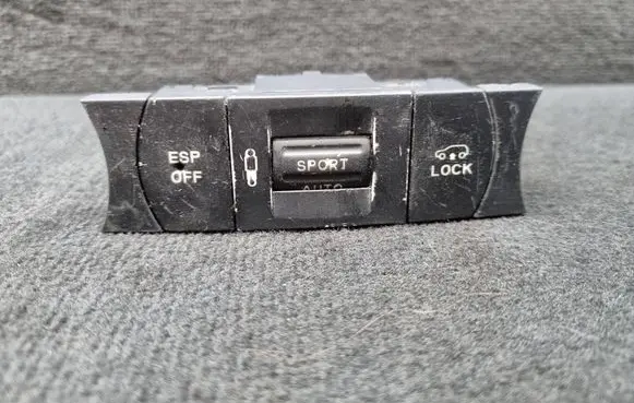 Volkswagen Touareg I Suspension ride height/mode switch 7L6927225E