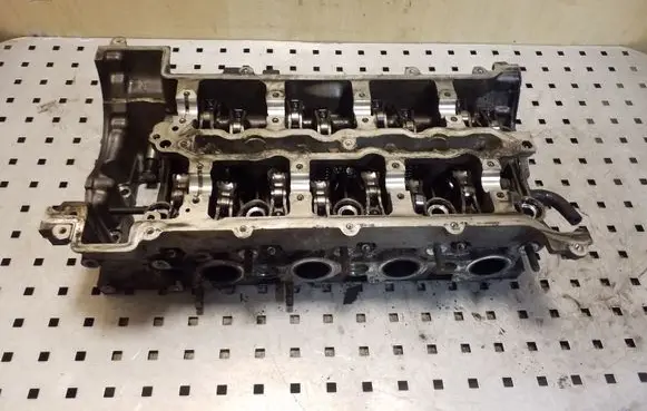 Mercedes-Benz A W168 Engine head 
