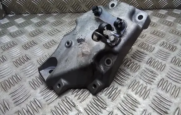 BMW X3 E83 Engine mounting bracket 3451673 22113451673 2211345167302