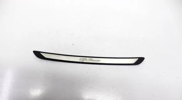 Front sill trim cover