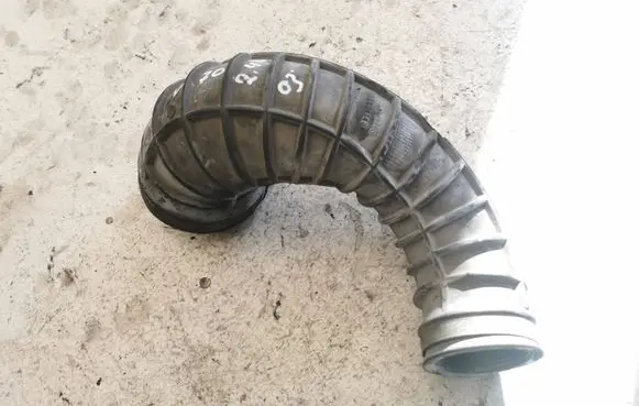 Volvo V70 Air intake hose/pipe 08634143