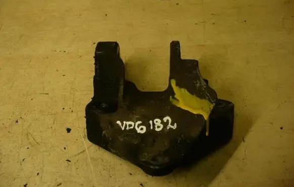 Nissan Qashqai+2 Engine mounting bracket 11332JD700 VD6182