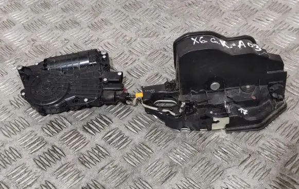 BMW X6 E71 Rear door lock 7167587 4153309300
