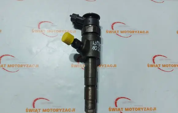 Citroen C4 Grand Picasso Fuel injector 0445110739