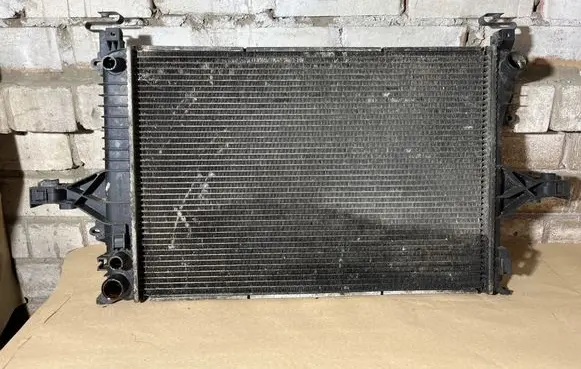 Volvo XC70 Coolant radiator