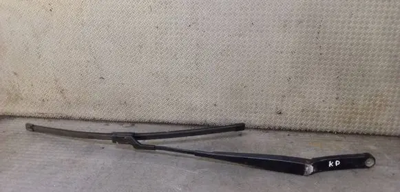 Volkswagen Golf VI Windshield/front glass wiper blade 101955409