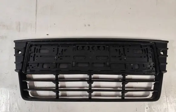 Ford Focus Front bumper lower grill 3M5117K945B