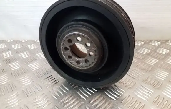 Audi A6 S6 C5 4B Crankshaft pulley 059105251M
