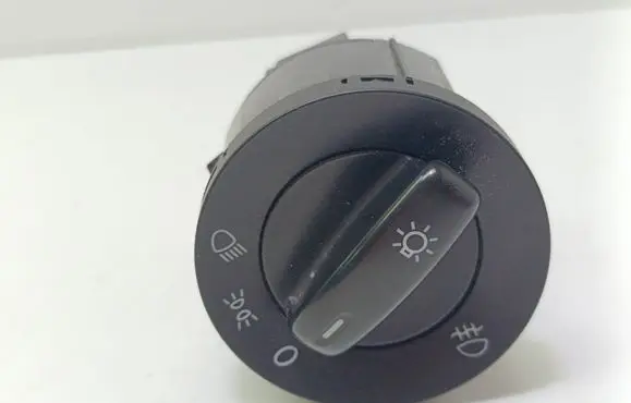 Volkswagen PASSAT B6 Light switch 1K0941431P