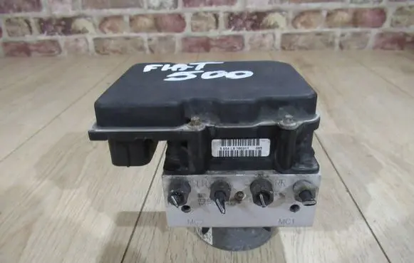 Fiat 500 ABS control unit/module 026523088651880816