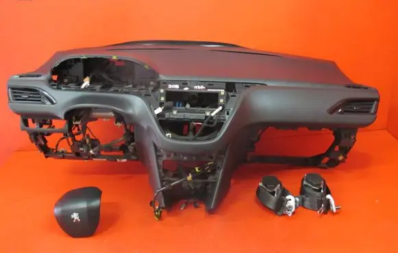 Peugeot 208 I Dashboard P208DESKAKPL 96728484ZD 9672848580