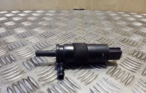 Audi TT TTS Mk2 Headlight washer pump 3B0955681A