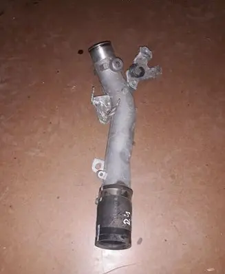 Toyota RAV 4 (XA40) Turbo air intake inlet pipe/hose