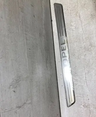 Opel Crossland X Front sill trim cover 13267113