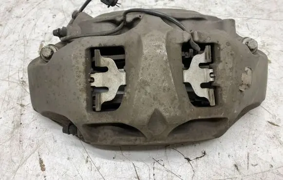 Audi Q7 4M Front brake caliper 4M0615105DB