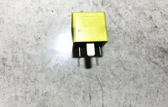 Ford Focus Other relay 93bg14n089b1b v23136b1x33