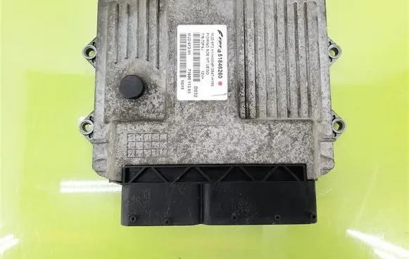 Fiat Fiorino Engine control unit/module 51846260
