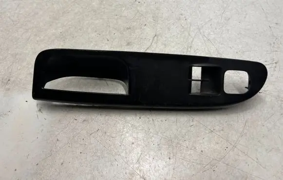 Volkswagen PASSAT B6 Front door interior handle trim 3C1867171A
