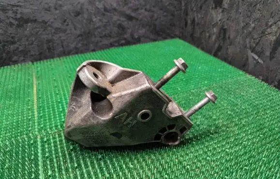 Volkswagen Golf IV Engine mounting bracket 038199207AH