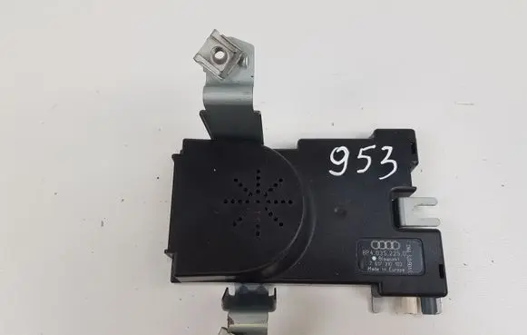 Audi A3 S3 8P Antenna control unit 8P4035225D